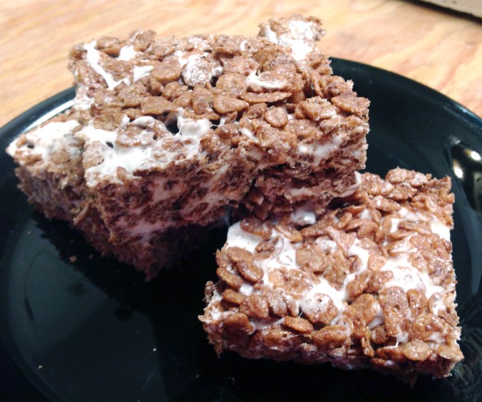 Gluten Free Chocolate Rice Crispy Treats | Small Town Living in Nevada