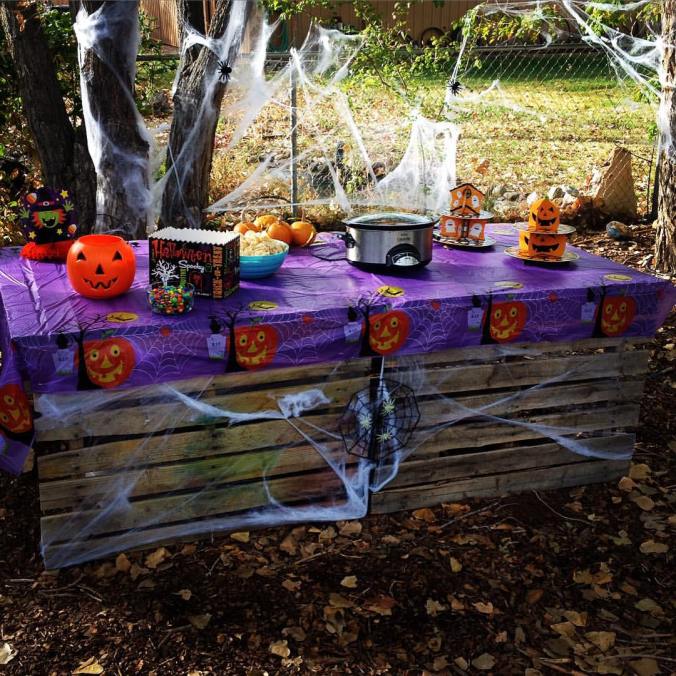 Pallet Buffet Table | Small Town Living in Nevada